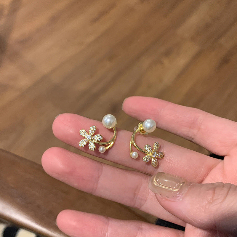 Wholesale S925 silver needle leaf rose small fresh flower earrings
